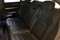Porsche Taycan vaihtoauto
