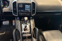 Porsche Cayenne vaihtoauto