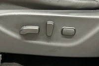 Nissan Navara vaihtoauto