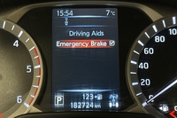 Nissan Navara vaihtoauto