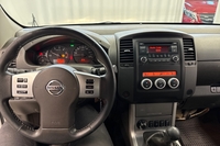 Nissan Navara vaihtoauto