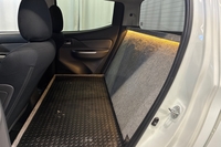 Mitsubishi L200 vaihtoauto