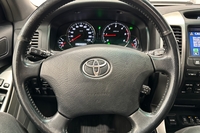 Toyota Land Cruiser vaihtoauto