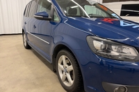 Volkswagen Touran vaihtoauto