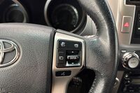 Toyota Land Cruiser vaihtoauto