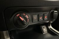 Nissan Navara vaihtoauto