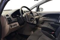 Mitsubishi Grandis vaihtoauto