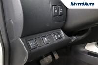 Nissan Navara vaihtoauto