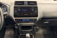 Toyota Land Cruiser vaihtoauto