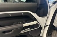 Land Rover Defender vaihtoauto