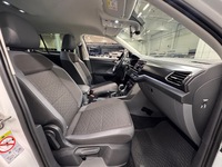 Volkswagen T-Cross vaihtoauto