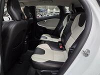 Volvo V40 Cross Country vaihtoauto