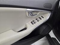 Volvo V40 Cross Country vaihtoauto