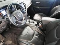 Jeep Cherokee vaihtoauto