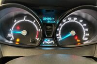 Ford Transit Courier vaihtoauto