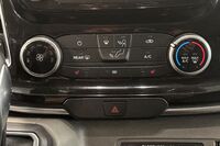 Ford Tourneo Custom vaihtoauto
