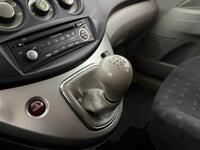 Mitsubishi Grandis vaihtoauto
