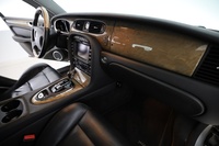 Jaguar XJR vaihtoauto