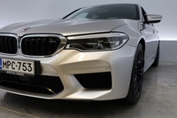 BMW M5 vaihtoauto