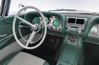 Ford USA Thunderbird vaihtoauto