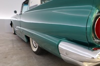 Ford USA Thunderbird vaihtoauto