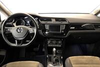 Volkswagen Touran vaihtoauto