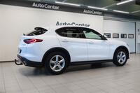 Alfa Romeo Stelvio vaihtoauto
