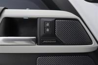 Land Rover Defender vaihtoauto