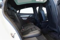 Porsche Taycan vaihtoauto