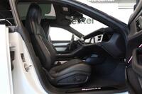 Porsche Taycan vaihtoauto