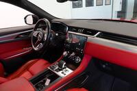 Jaguar F-PACE vaihtoauto