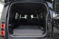 Land Rover Defender vaihtoauto