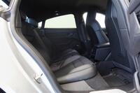 Porsche Taycan vaihtoauto