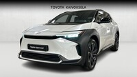 Toyota bZ4X vaihtoauto