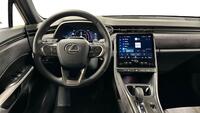 Lexus LBX vaihtoauto