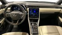 Lexus LBX vaihtoauto