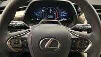 Lexus LBX vaihtoauto