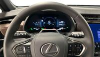 Lexus LBX vaihtoauto
