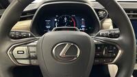 Lexus LBX vaihtoauto