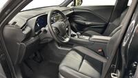 Lexus LBX vaihtoauto