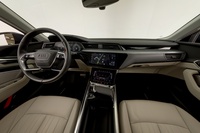 Audi Q8 e-tron vaihtoauto