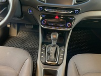Hyundai IONIQ hybrid vaihtoauto
