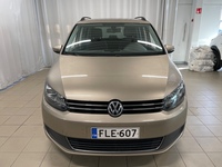 Volkswagen Touran vaihtoauto