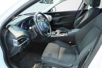 Jaguar XE vaihtoauto