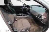 Jaguar XE vaihtoauto