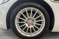 Jaguar XE vaihtoauto