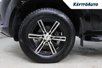 Nissan Navara vaihtoauto