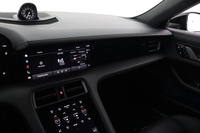 Porsche Taycan vaihtoauto