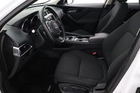 Jaguar F-PACE vaihtoauto