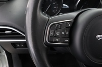 Jaguar F-PACE vaihtoauto